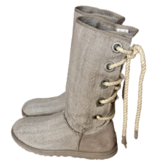 UGG Boots Heirloom Lace Up Boots size 7 - Picture 2 of 14